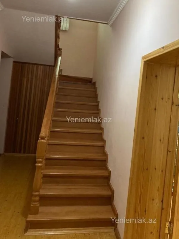 Satılır 5 otaqlı həyət evi 170 m²
