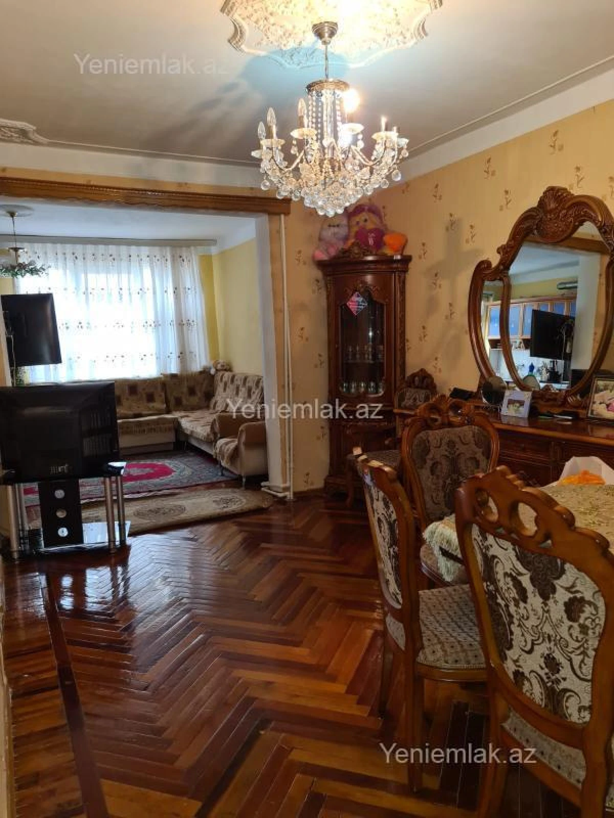 Satılır 3 otaqlı köhnə tikili 75 m²