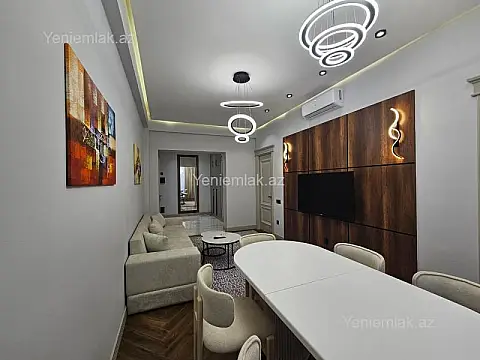 Satılır 3 otaqlı yeni tikili 77 m²