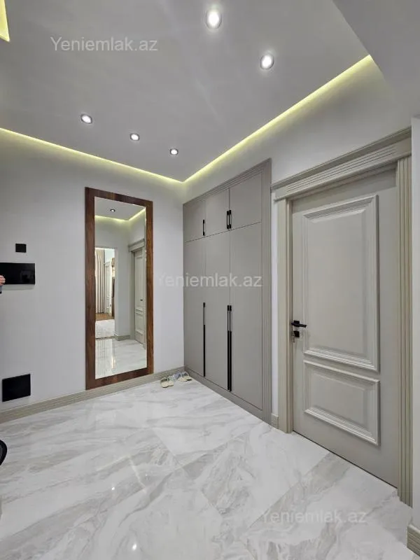 Satılır 3 otaqlı yeni tikili 77 m²
