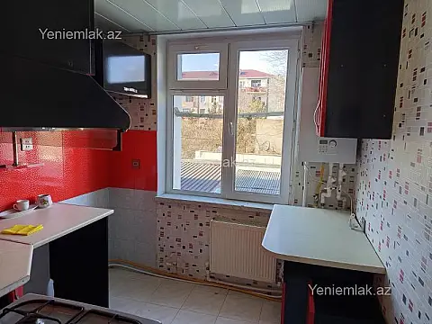 Satılır 2 otaqlı köhnə tikili 52 m²