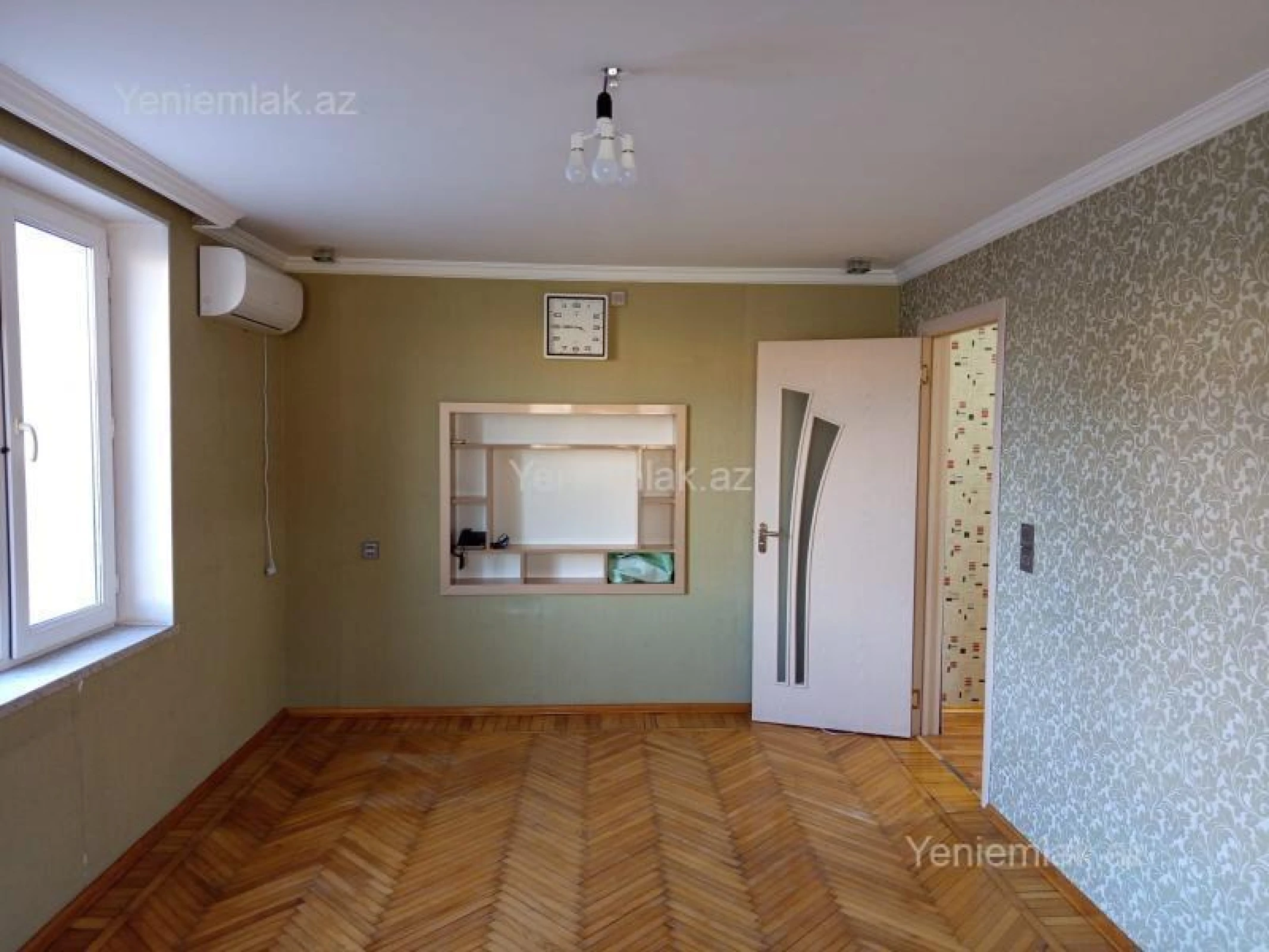 Satılır 2 otaqlı köhnə tikili 52 m²