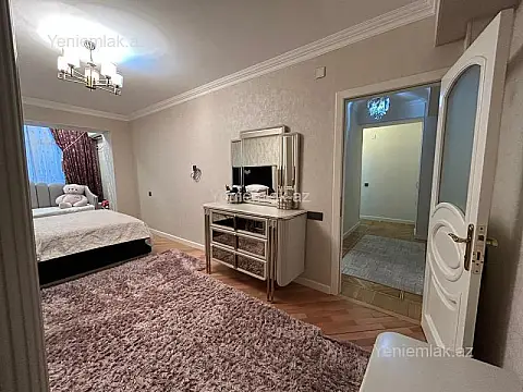 Satılır 2 otaqlı köhnə tikili 70 m²