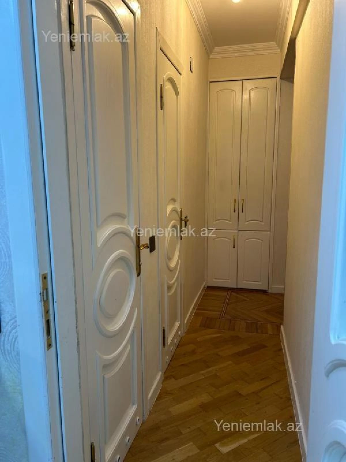 Satılır 2 otaqlı köhnə tikili 70 m²