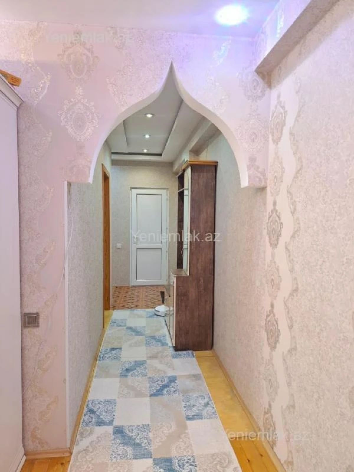 Satılır 3 otaqlı yeni tikili 70 m²