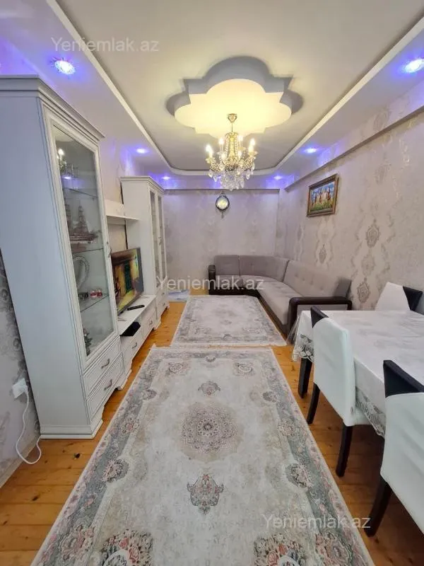 Satılır 3 otaqlı yeni tikili 70 m²