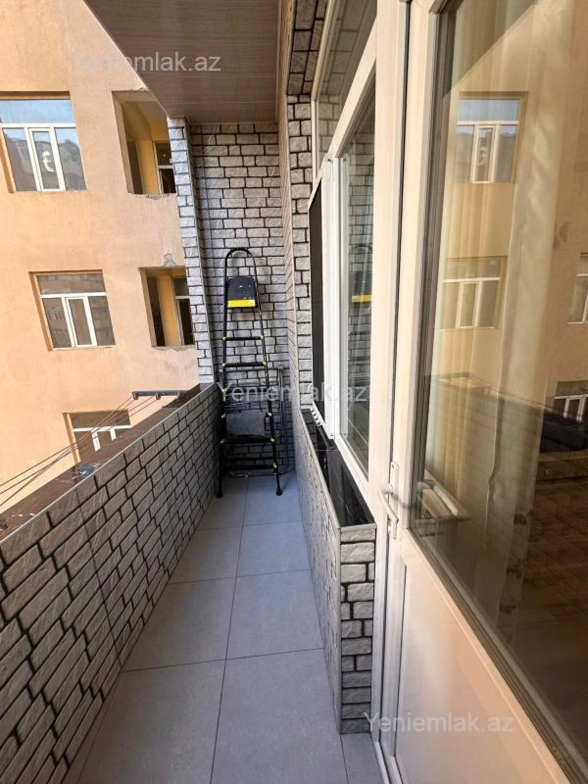 Satılır 3 otaqlı yeni tikili 135 m²