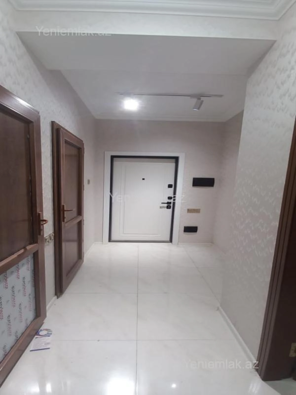 Satılır 2 otaqlı yeni tikili 50 m²