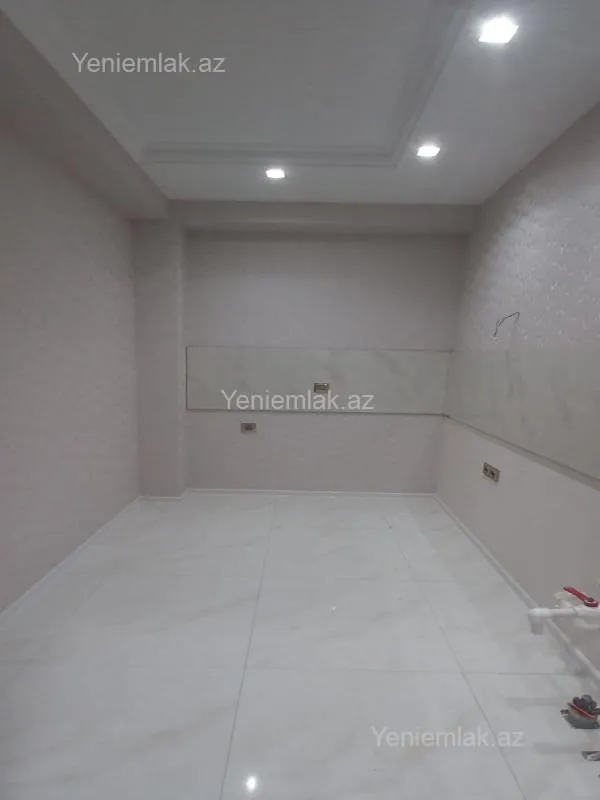 Satılır 2 otaqlı yeni tikili 50 m²
