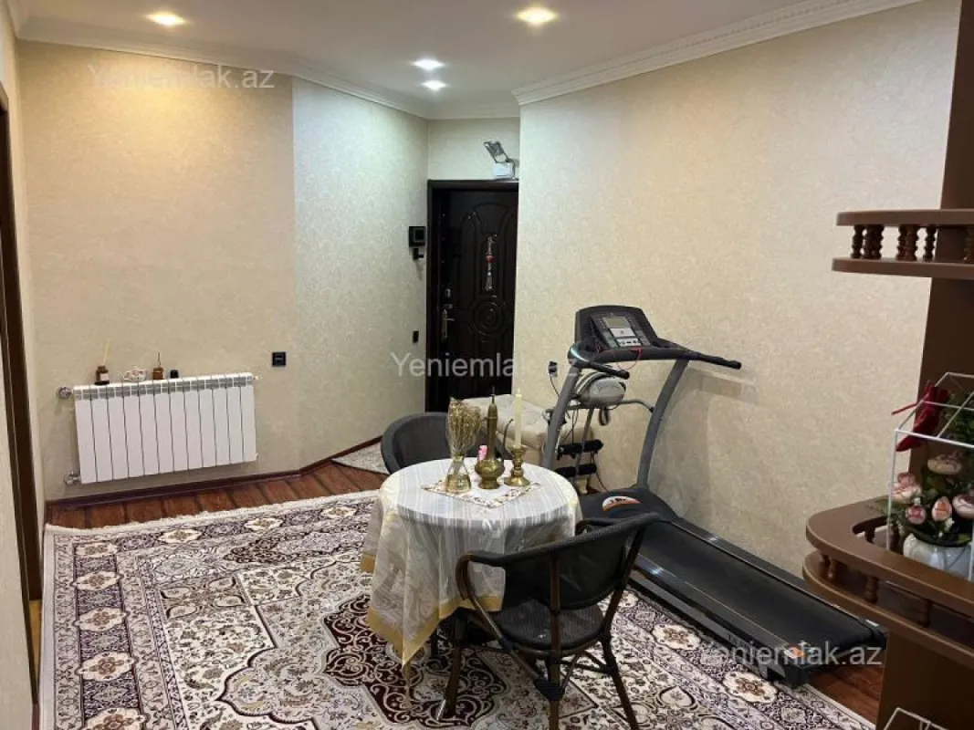 Satılır 3 otaqlı yeni tikili 135 m²