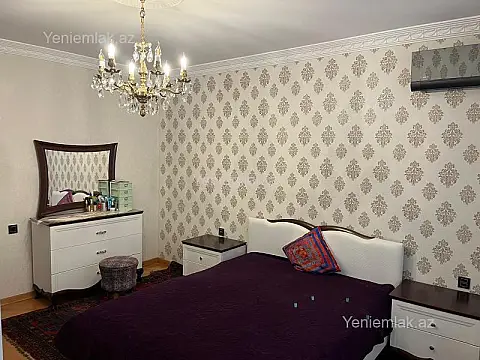 Satılır 3 otaqlı yeni tikili 135 m²