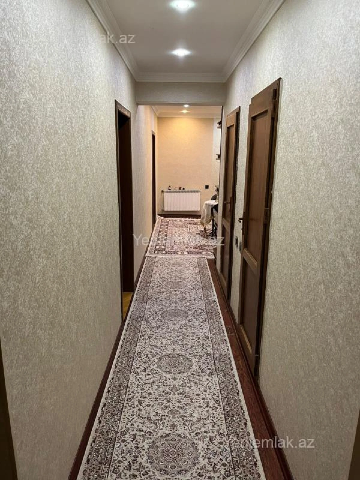 Satılır 3 otaqlı yeni tikili 135 m²