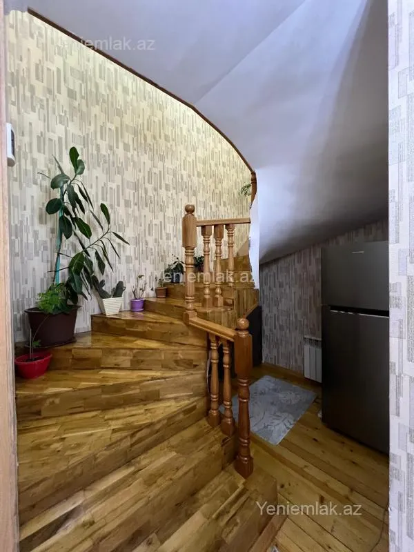 Satılır 4 otaqlı həyət evi 120 m²