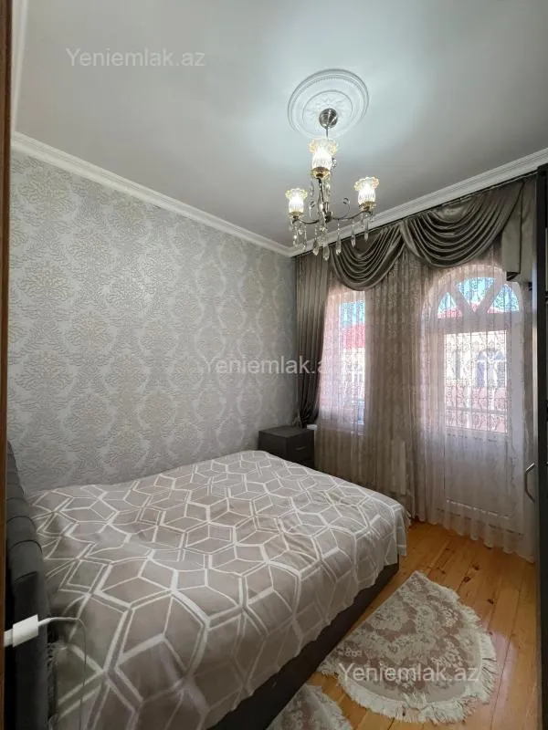 Satılır 4 otaqlı həyət evi 120 m²