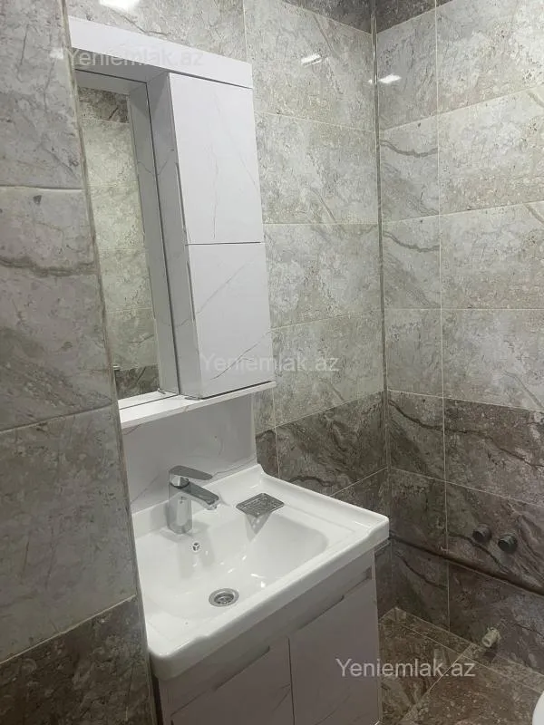 Satılır 2 otaqlı yeni tikili 72 m²