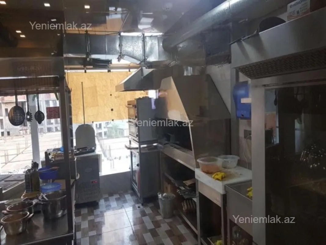 Satılır 4 otaqlı obyekt 161.8 m²