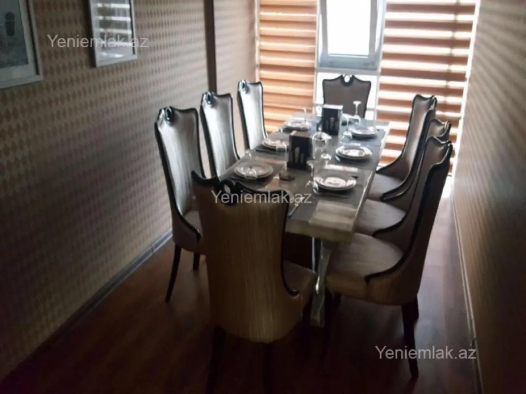 Satılır 4 otaqlı obyekt 161.8 m²