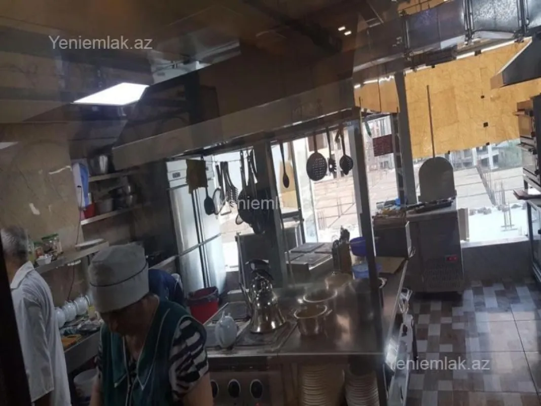 Satılır 4 otaqlı obyekt 161.8 m²