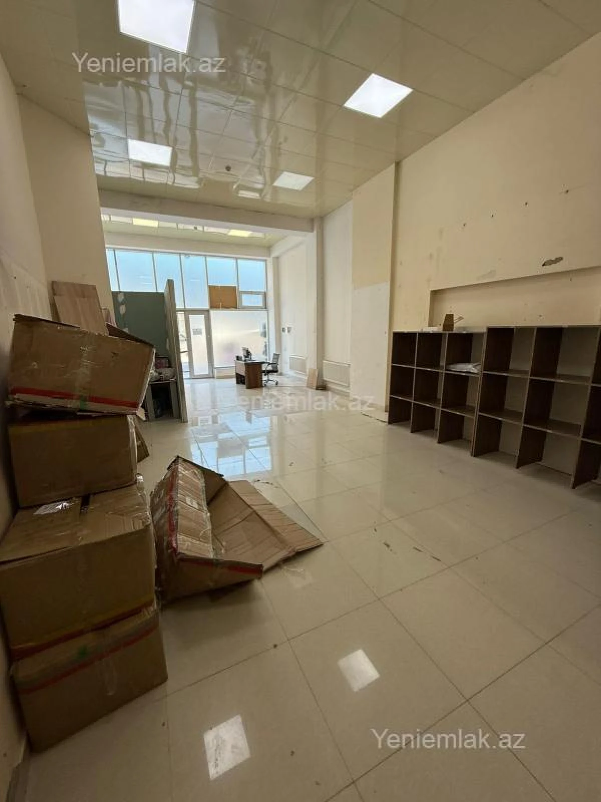 Satılır 4 otaqlı obyekt 72 m²