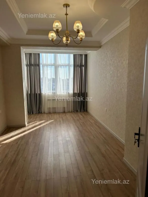 Satılır 3 otaqlı yeni tikili 90 m²