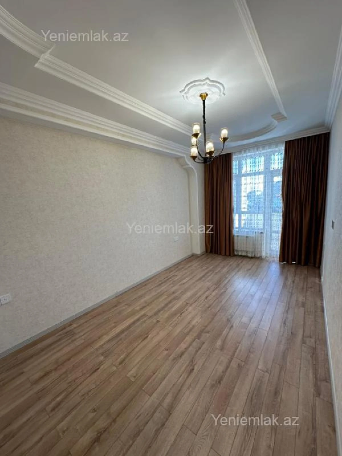 Satılır 3 otaqlı yeni tikili 90 m²