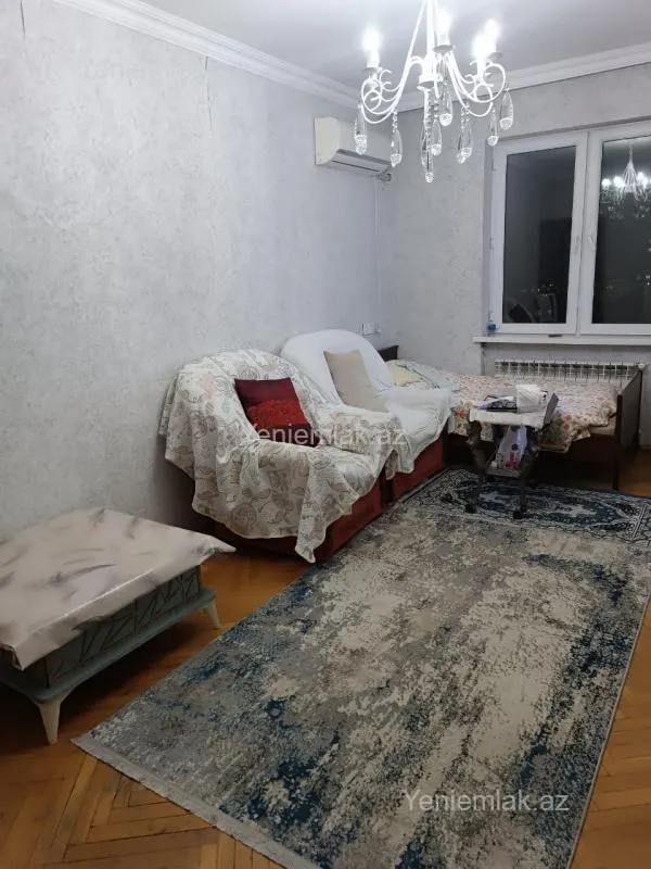 Satılır 3 otaqlı köhnə tikili 70 m²
