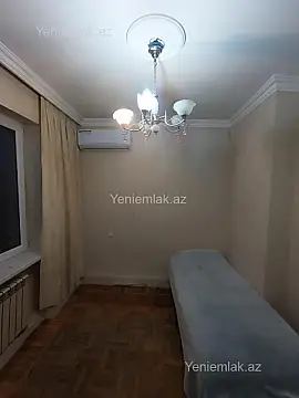 Satılır 3 otaqlı köhnə tikili 70 m²