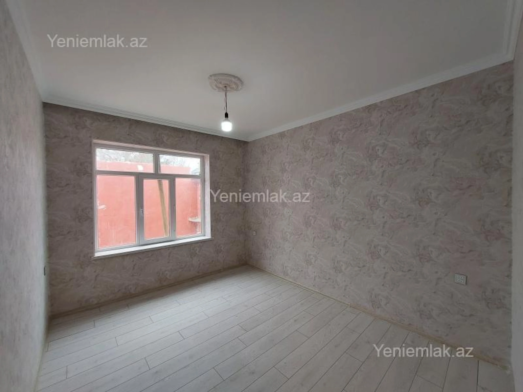 Satılır 3 otaqlı həyət evi 105 m²