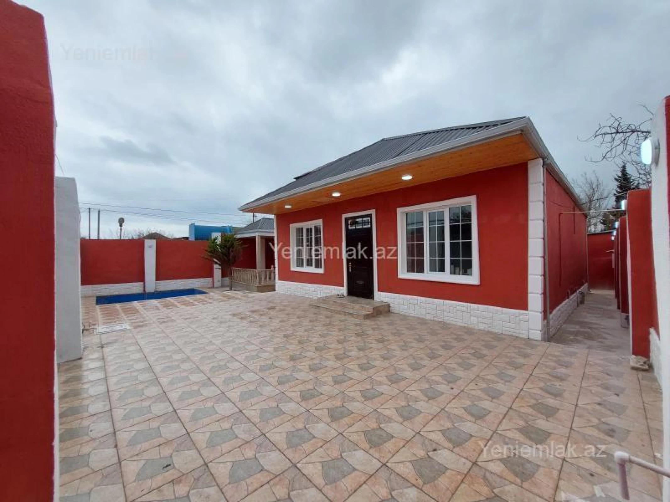 Satılır 3 otaqlı həyət evi 105 m²