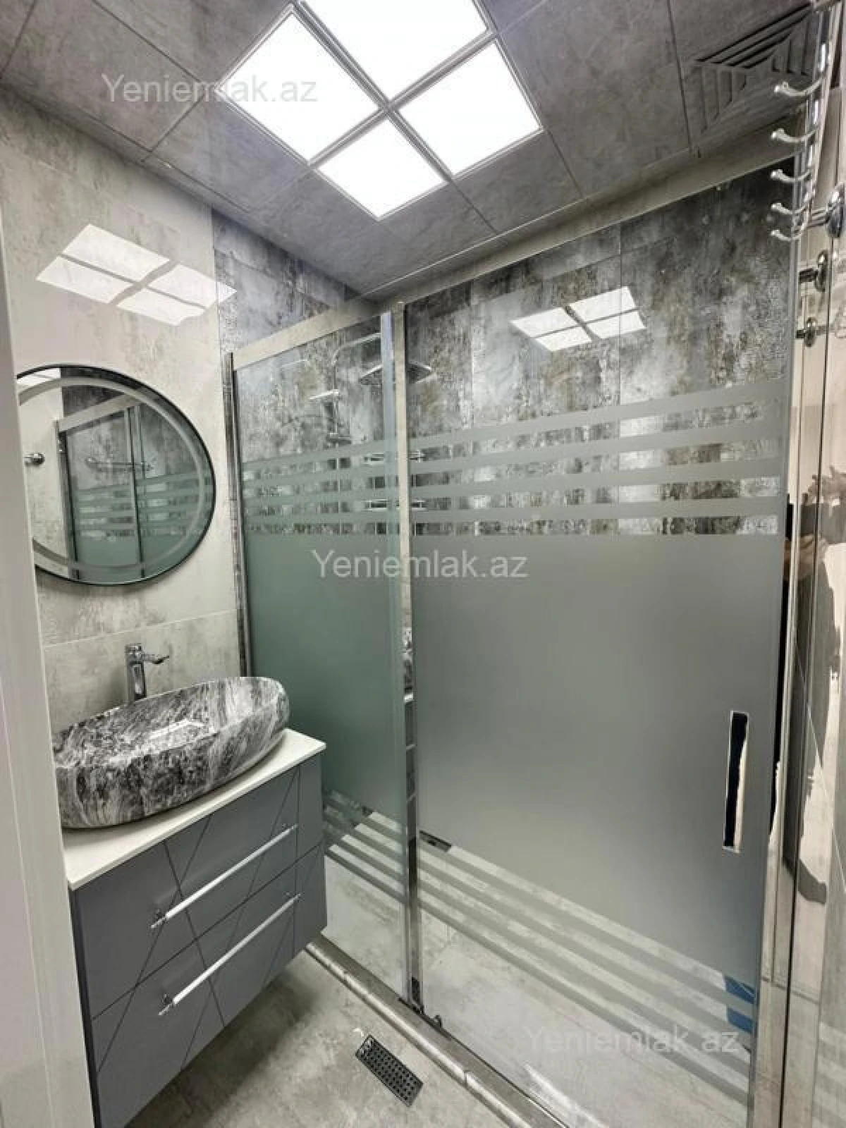 Satılır 3 otaqlı köhnə tikili 80 m²