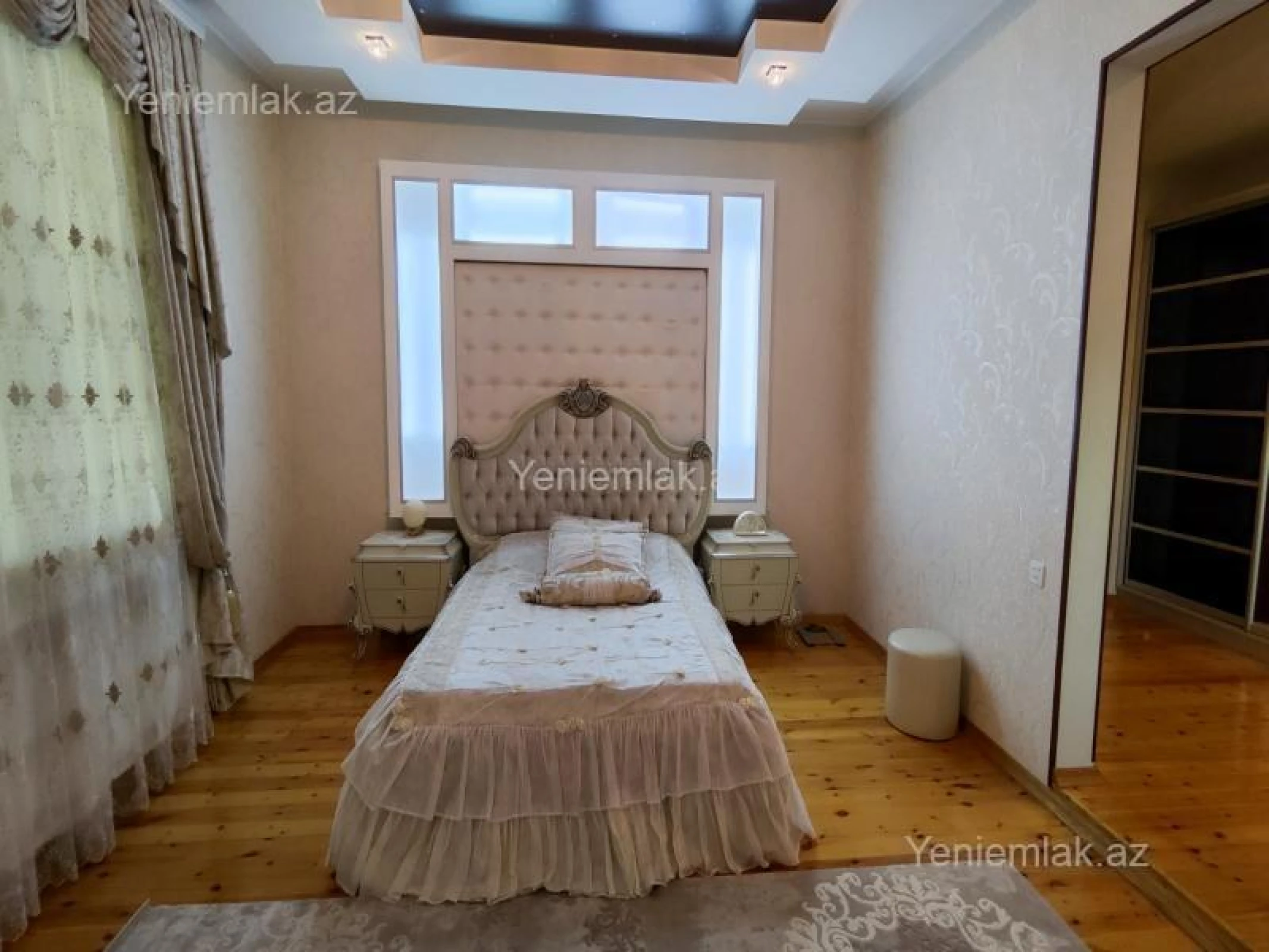 Satılır 8 otaqlı həyət evi 450 m²