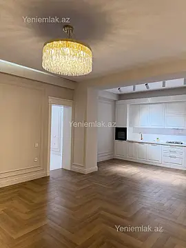 Satılır 3 otaqlı yeni tikili 115 m²