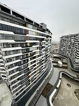 Satılır 2 otaqlı yeni tikili 81 m²