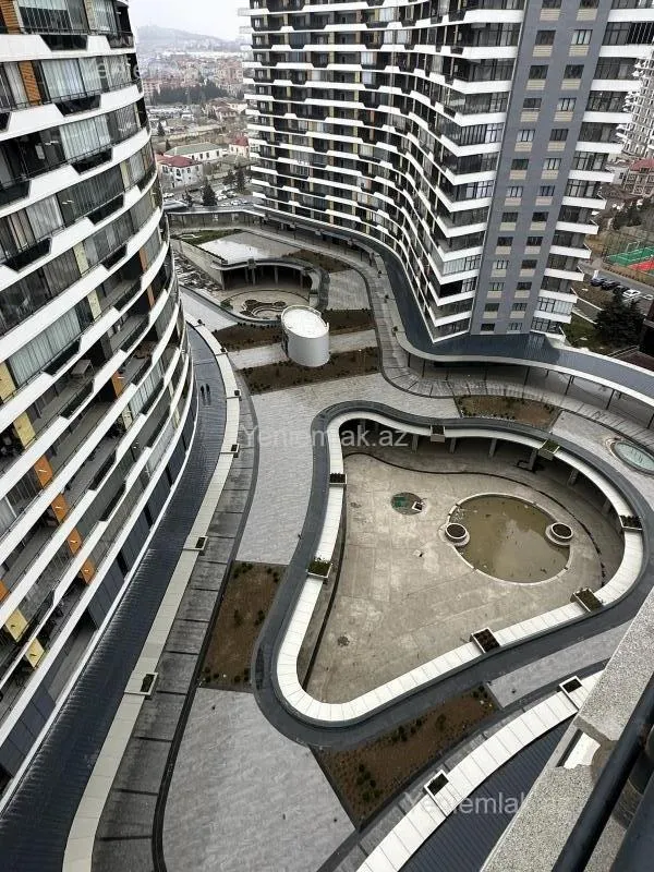 Satılır 2 otaqlı yeni tikili 81 m²