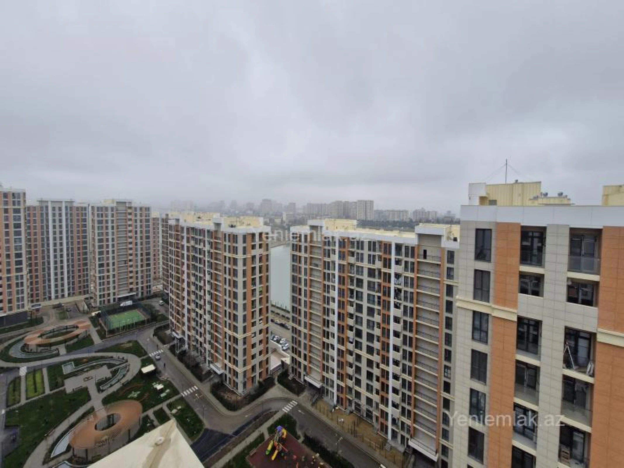 Satılır 4 otaqlı yeni tikili 107 m²