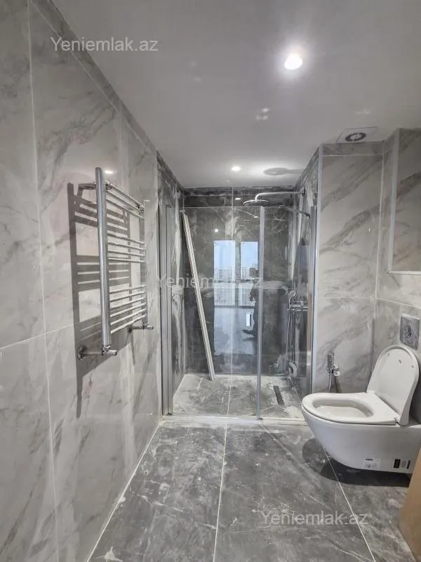 Satılır 4 otaqlı yeni tikili 107 m²