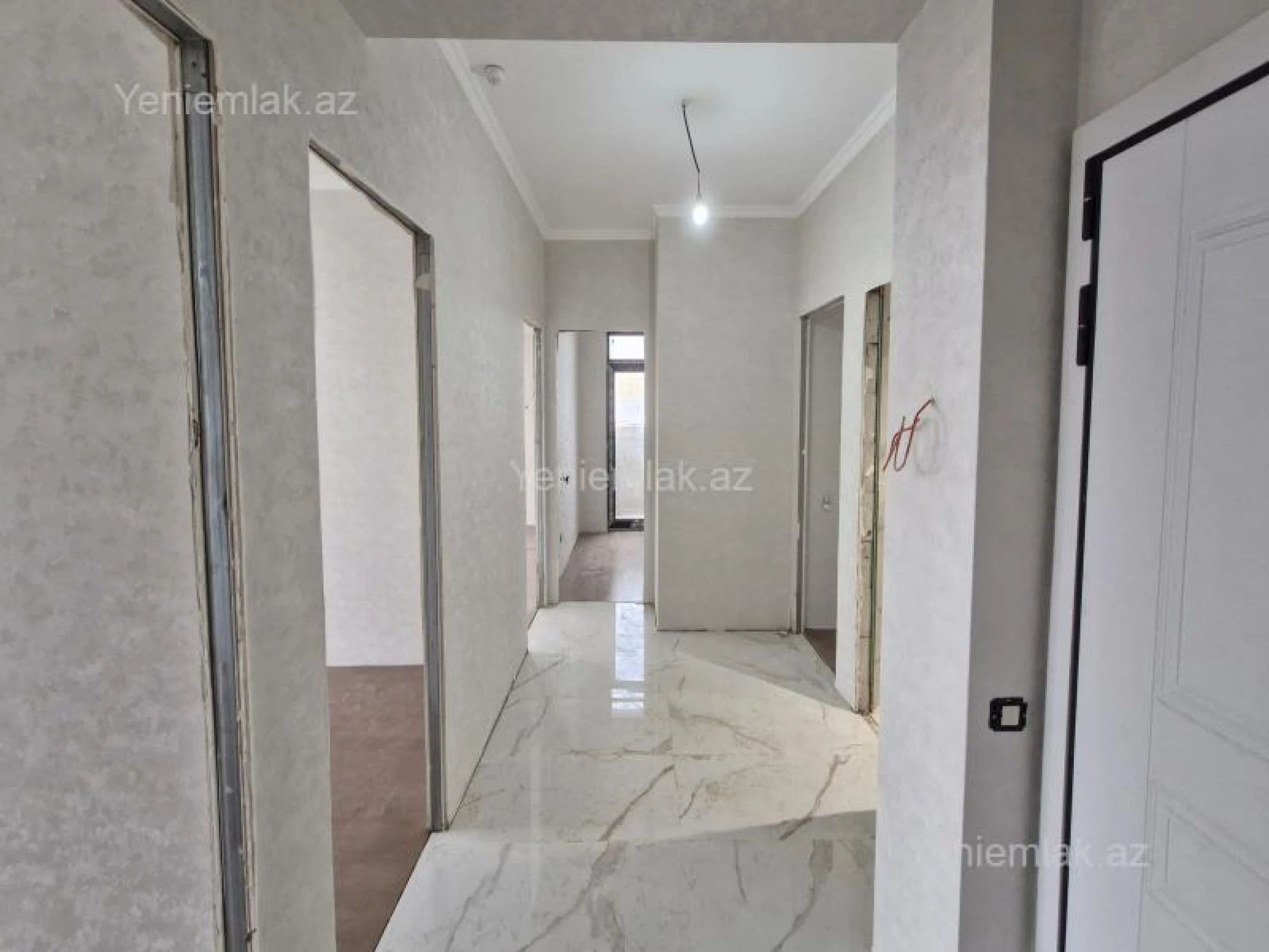 Satılır 4 otaqlı yeni tikili 107 m²