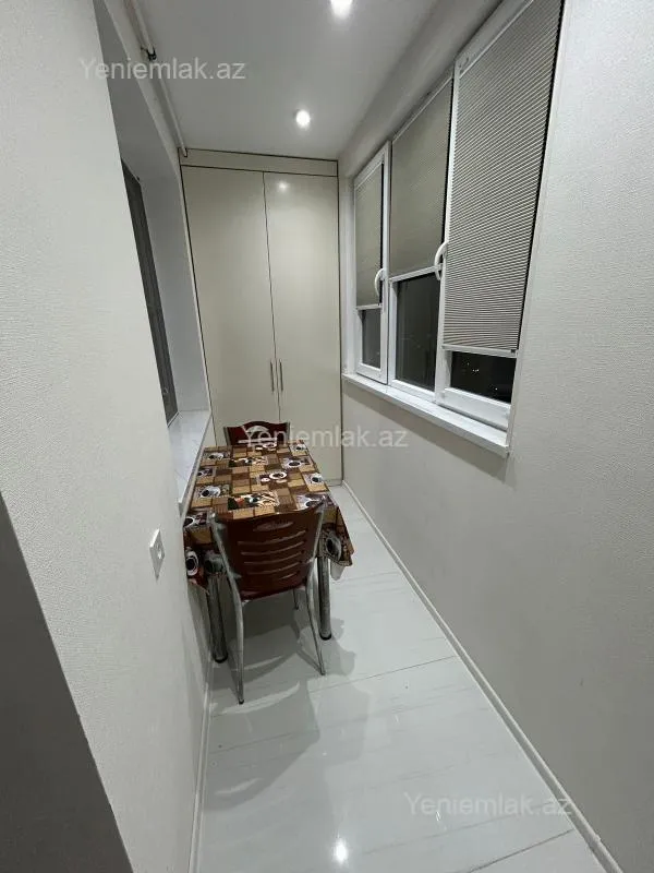 Satılır 2 otaqlı köhnə tikili 60 m²