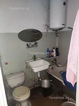 Satılır 2 otaqlı köhnə tikili 50 m²