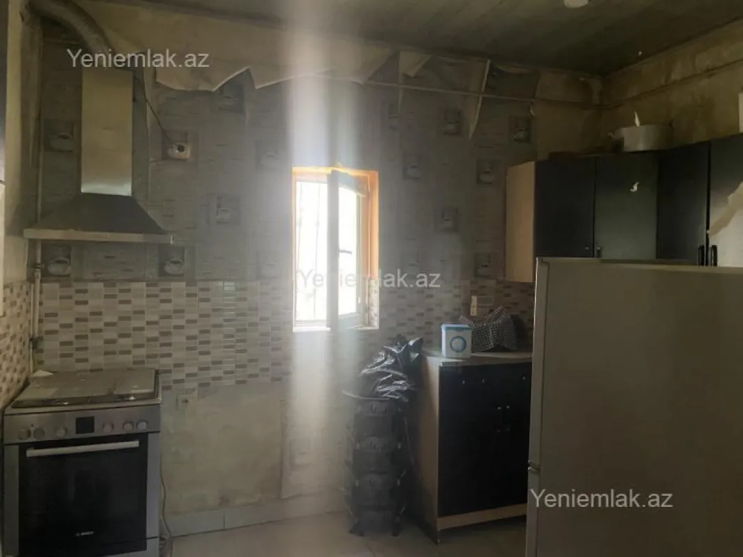 Satılır 3 otaqlı həyət evi 80 m²