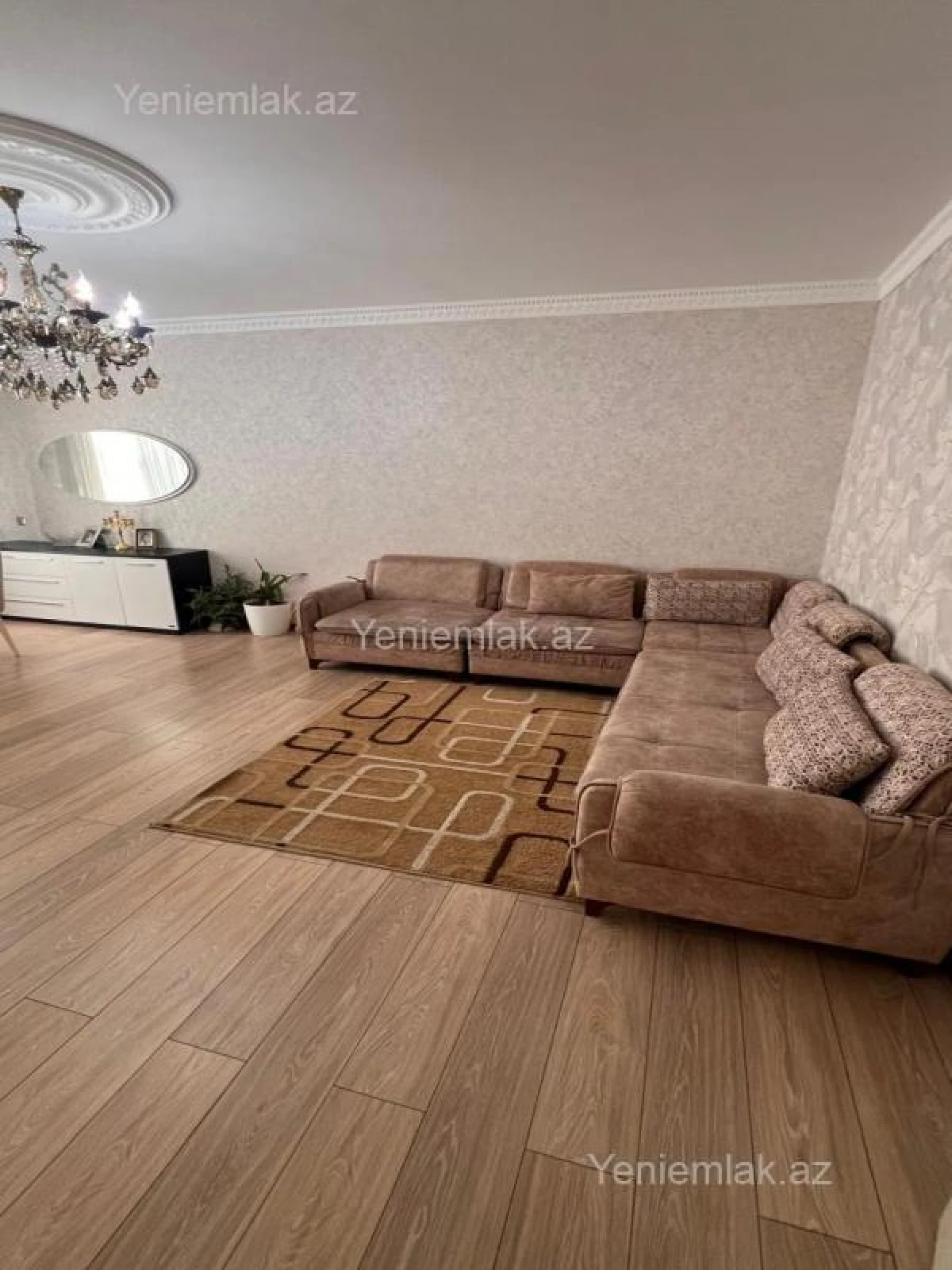 Satılır 6 otaqlı həyət evi 220 m²