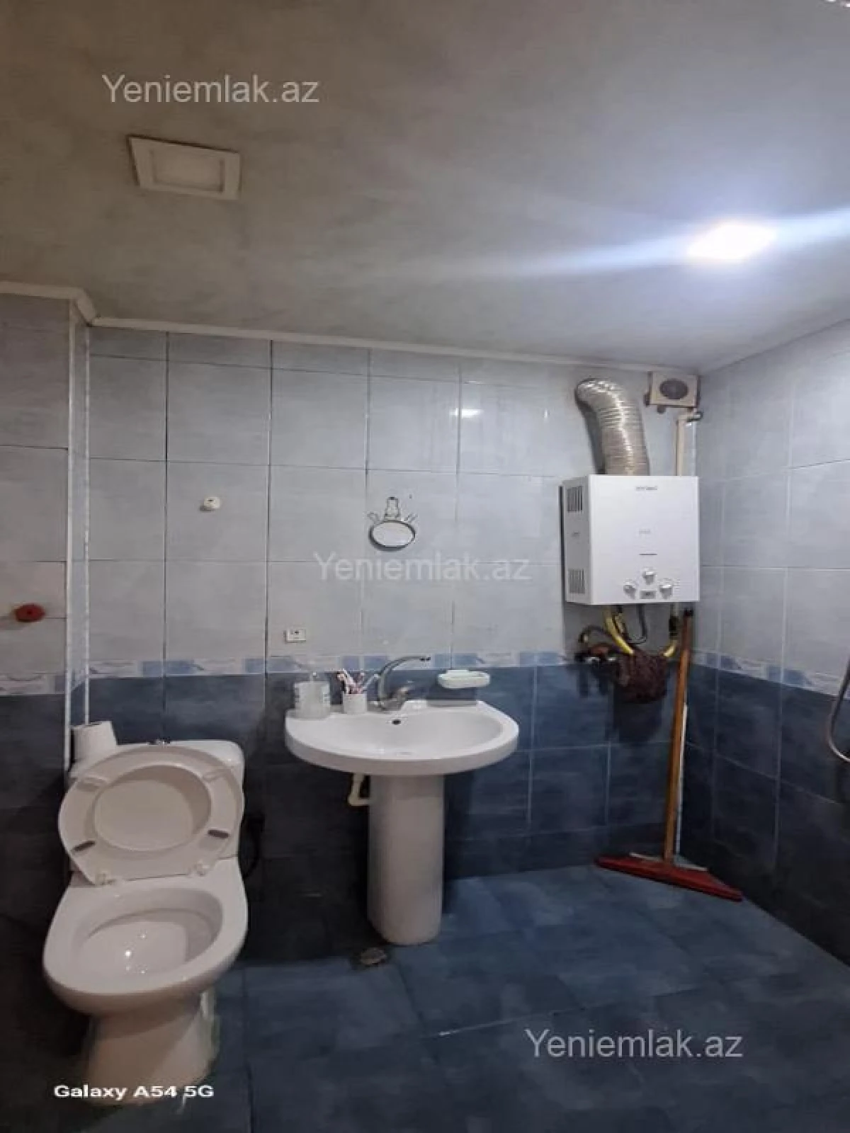 Satılır 2 otaqlı köhnə tikili 42 m²