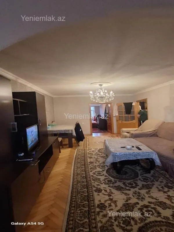 Satılır 2 otaqlı köhnə tikili 42 m²