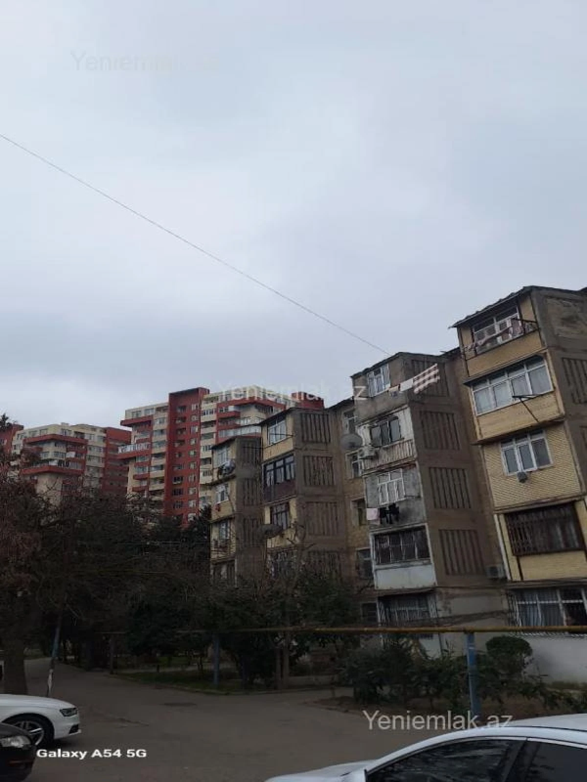 Satılır 2 otaqlı köhnə tikili 42 m²