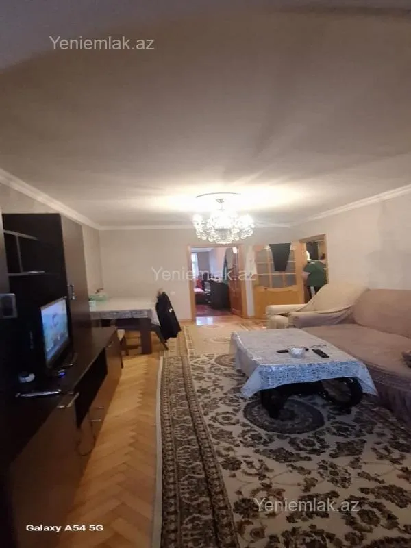 Satılır 2 otaqlı köhnə tikili 42 m²