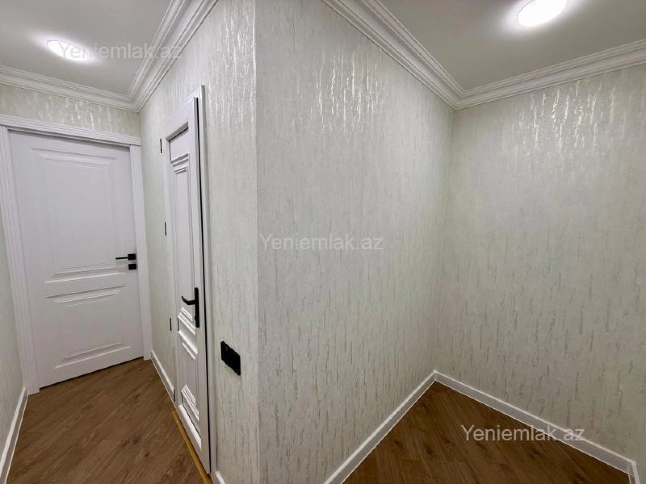 Satılır 2 otaqlı köhnə tikili 45 m²