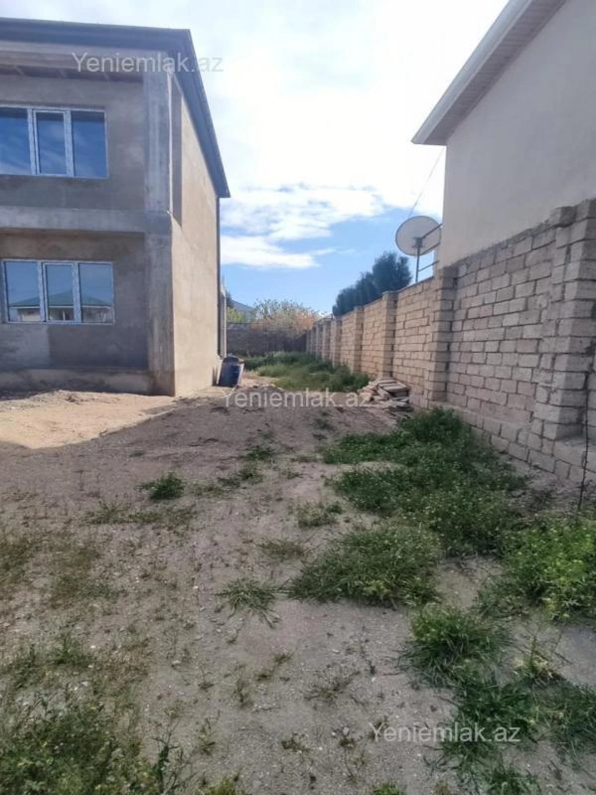 Satılır 5 otaqlı həyət evi 160 m²