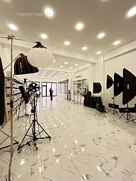 Satılır 3 otaqlı obyekt 155 m²