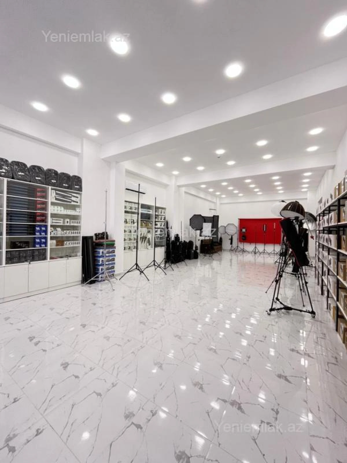 Satılır 3 otaqlı obyekt 155 m²