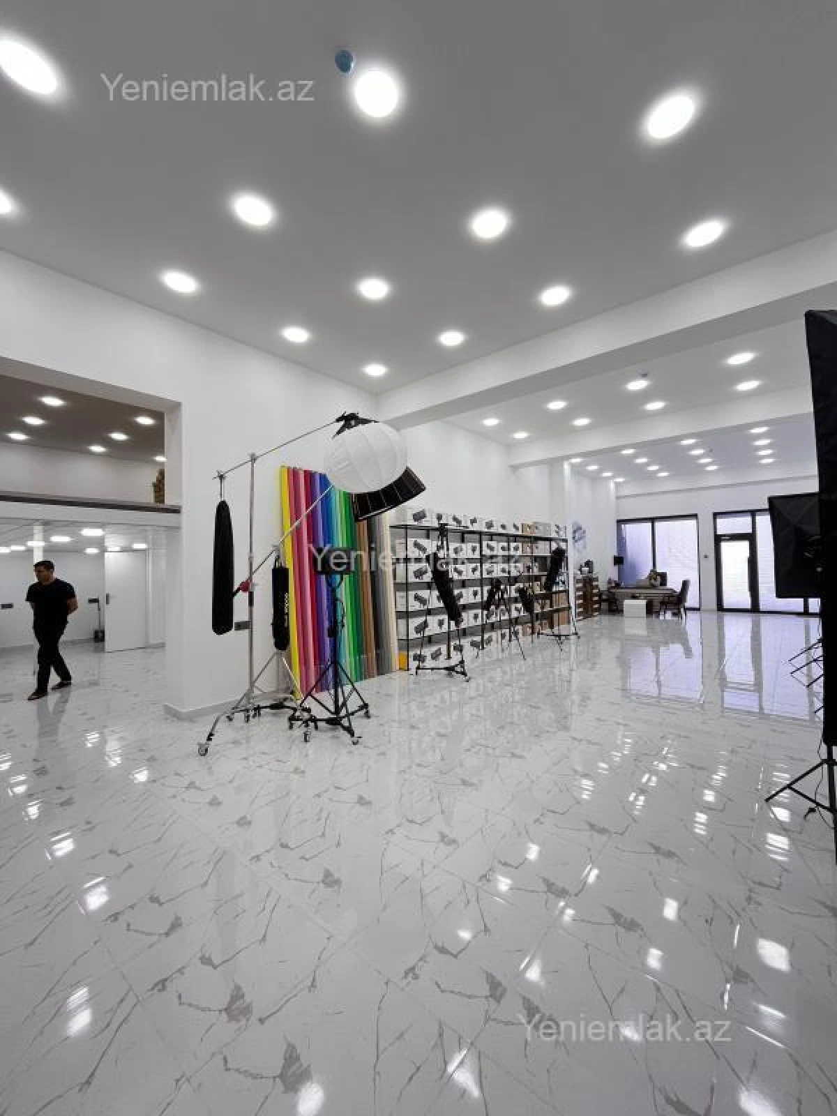 Satılır 3 otaqlı obyekt 155 m²